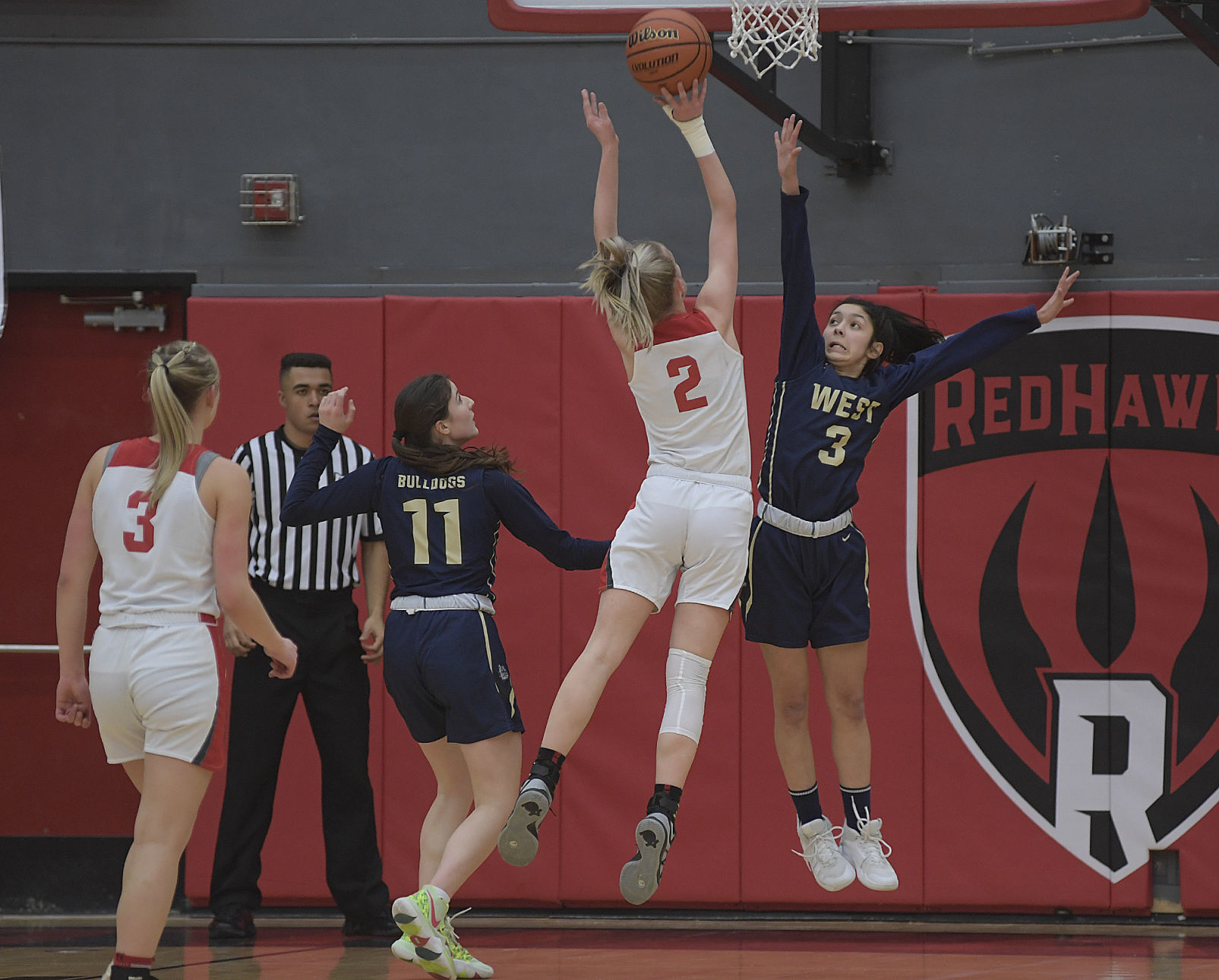 Bulldogs vs RedHawks Girls21